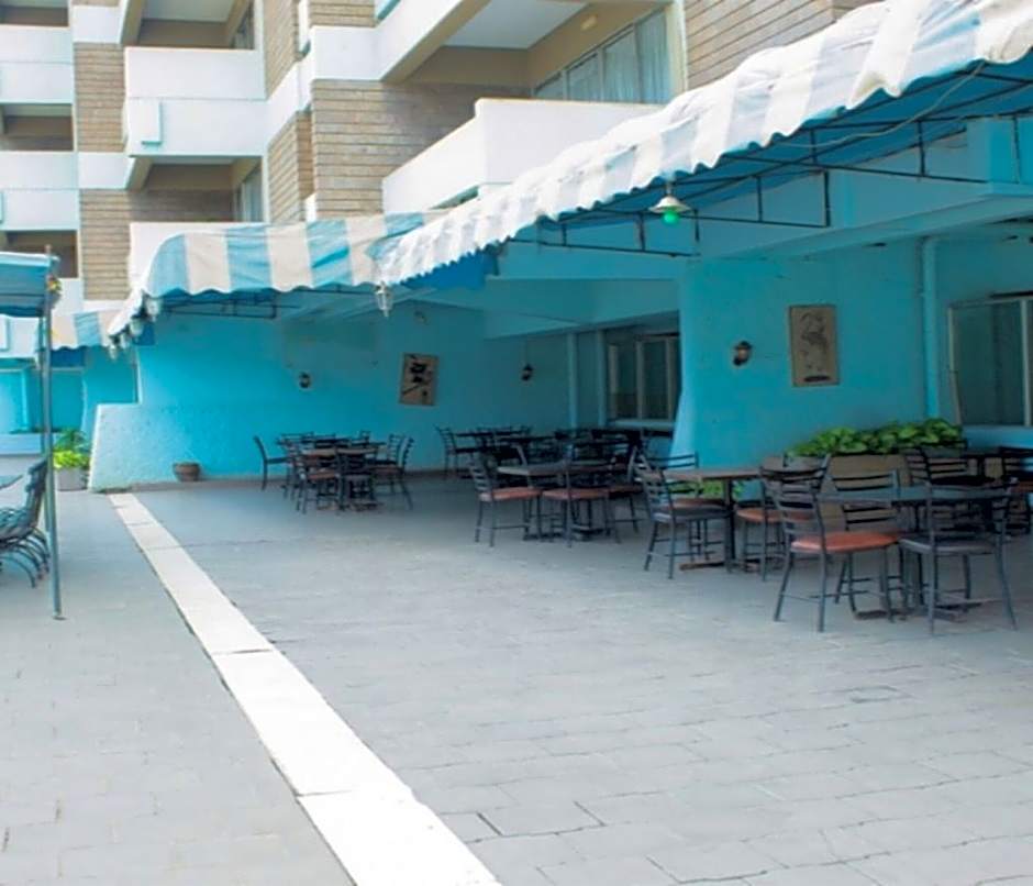 Chester Hotel & Suites