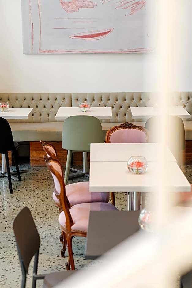 Vain Boutique Hotel