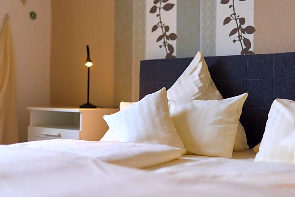 Arador-City Hotel