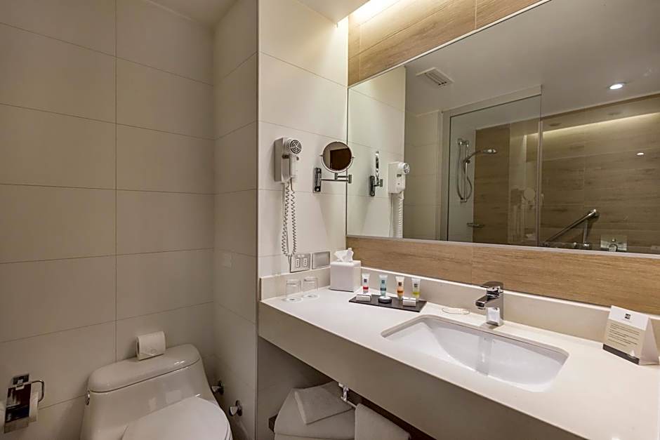 Radisson Blu Plaza El Bosque Santiago