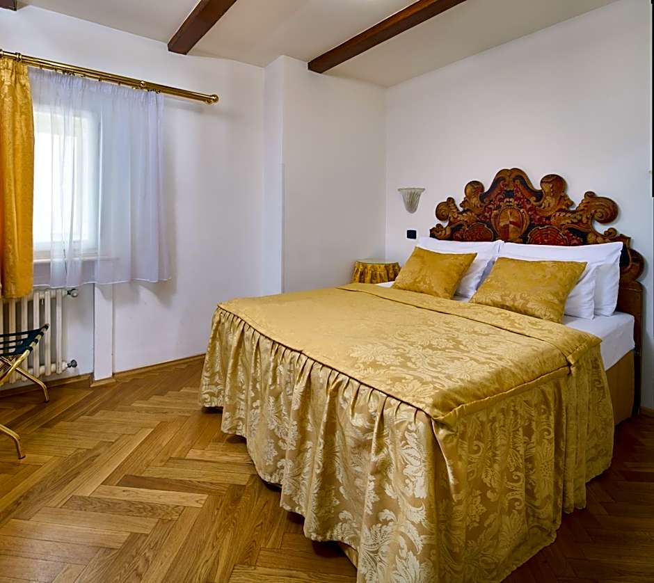 Charles Bridge Palace Hotel