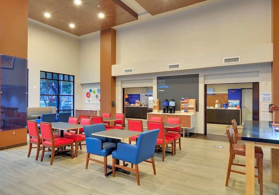 Holiday Inn Express & Suites Austin - Round Rock By IHG