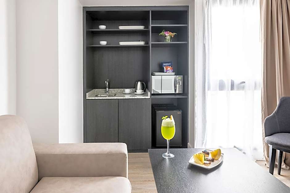 Efe Hotel & Cowork