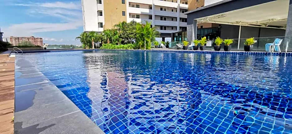 Dwharf Seaview Executive Suit PortDickson