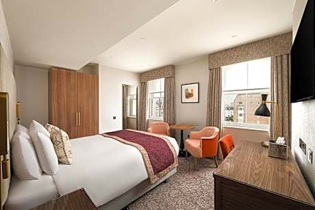 1 King Standard Sea View