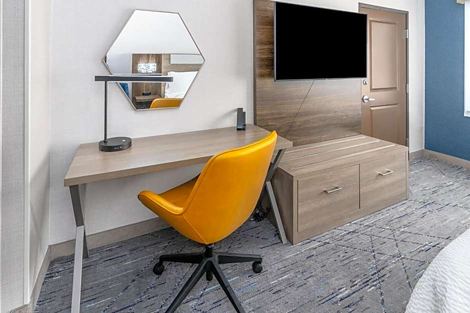 Holiday Inn Express Hotel & Suites Cheyenne By IHG