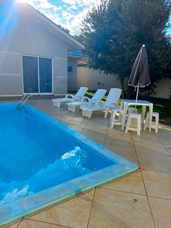 Casa Ampla - Climatizada - Piscina-Aerea gourmet para ate 20 pessoas