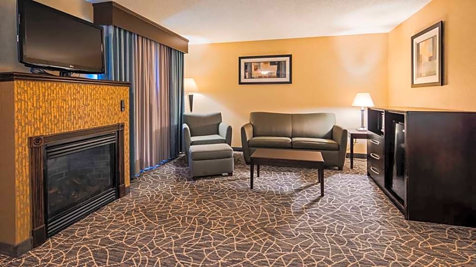 Best Western Plus Berkshire Hills Inn & Suites