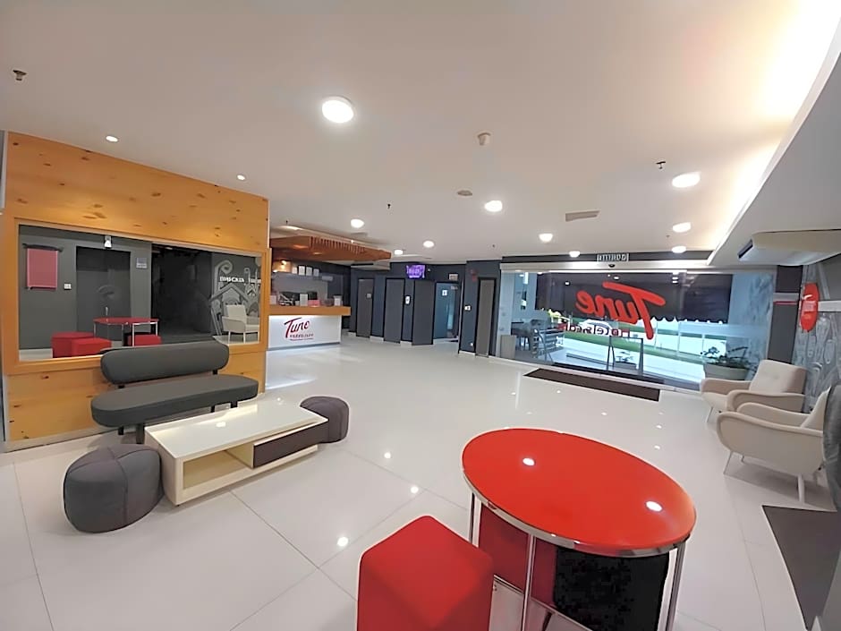 Tune Hotel - Waterfront Kuching