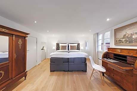 Apartment Suite