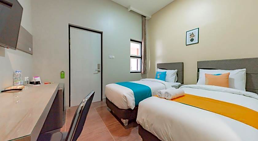 Sans Hotel Berau Square