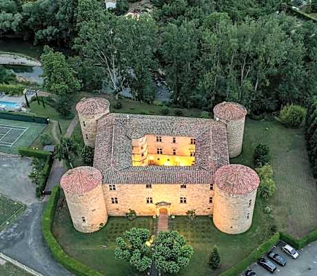 Chateau des Ducs de Joueuse, BW Signature Collection