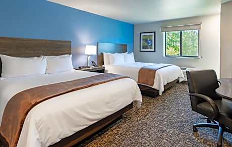 Queen Room with Two Queen Beds - Mobility Accessible