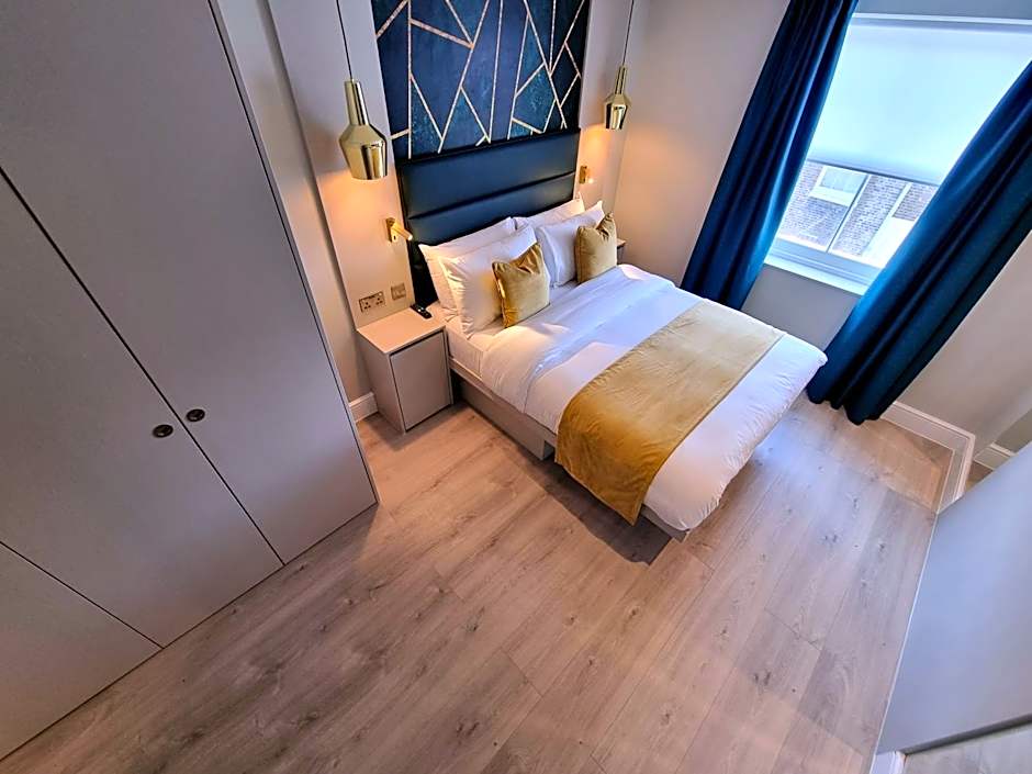 NOX Kensington Gardens