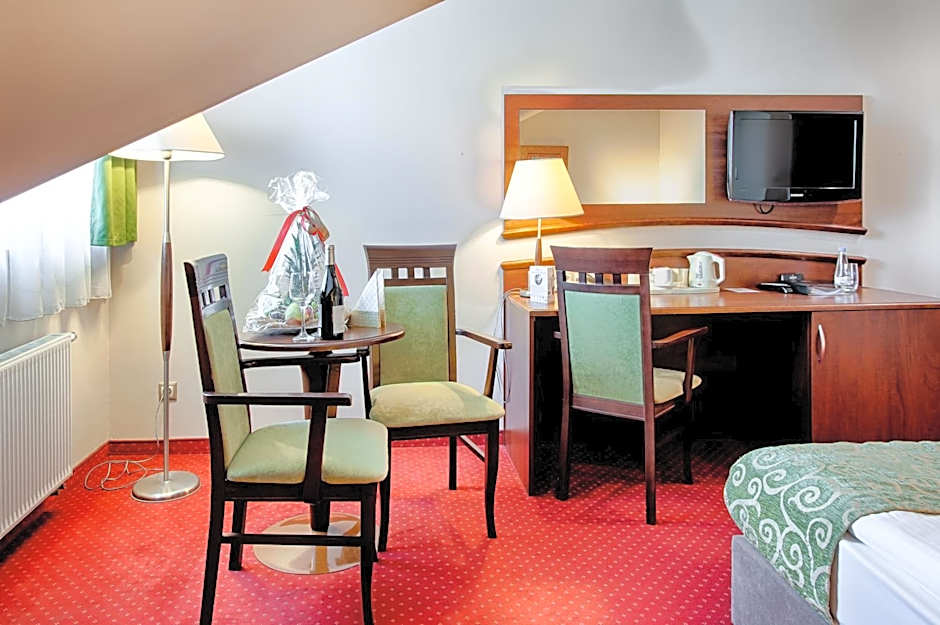 Grand Royal Hotel