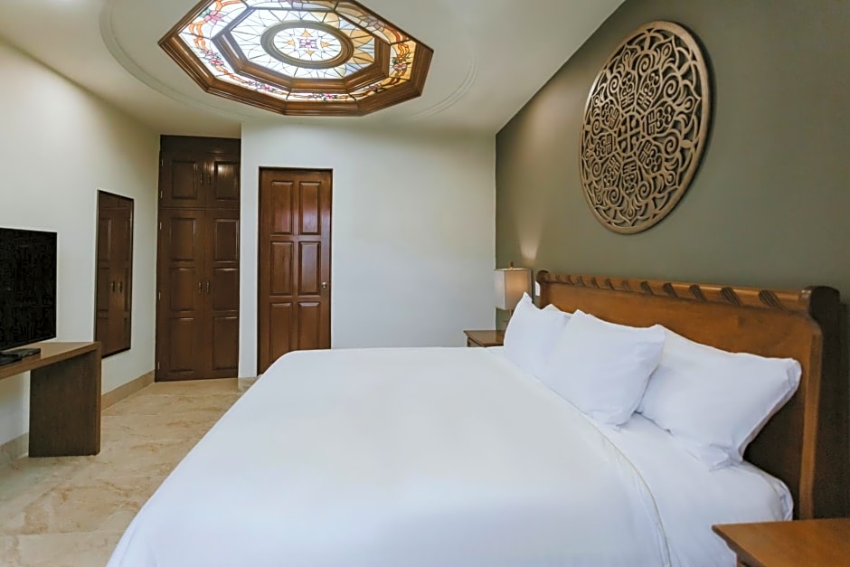 Hotel Dos Patios, Holistico Boutique & SPA