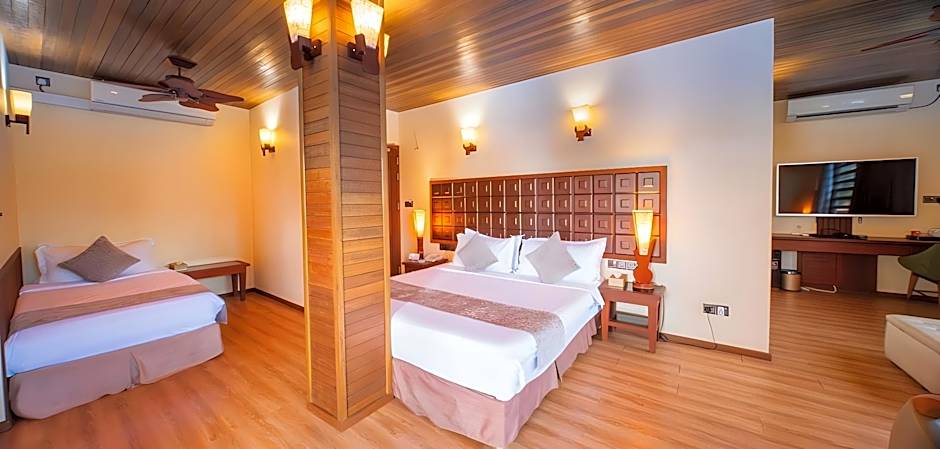 Araamu Hotels Maldives at Dhiffushi