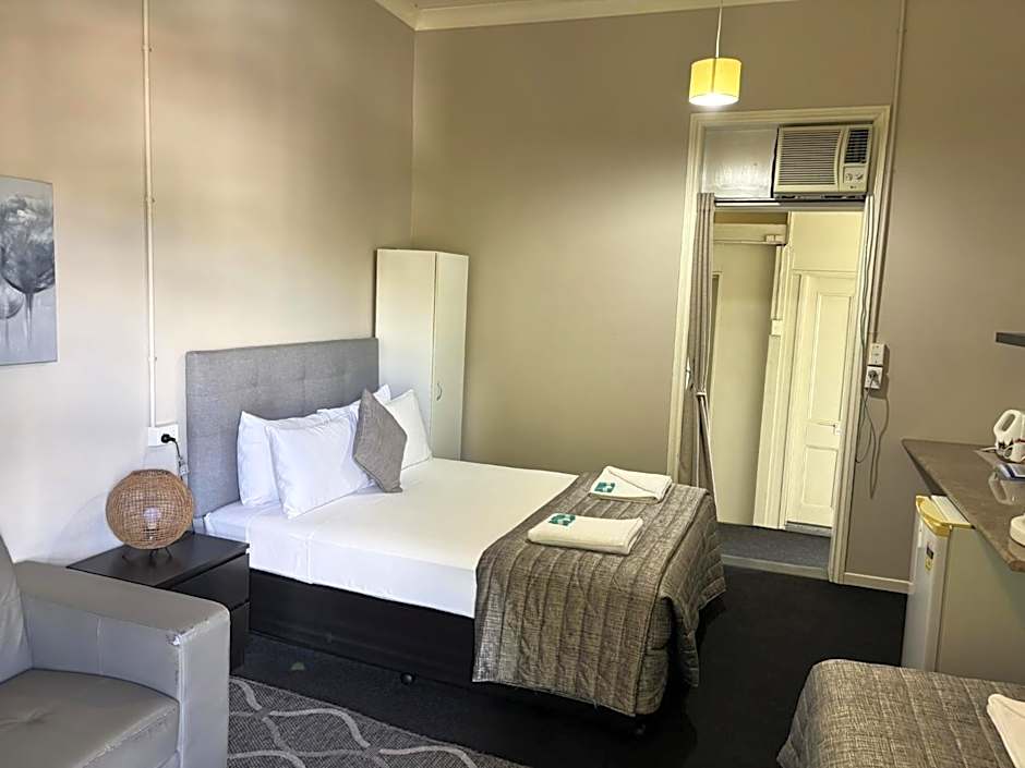 Grand Hotel Mount Morgan