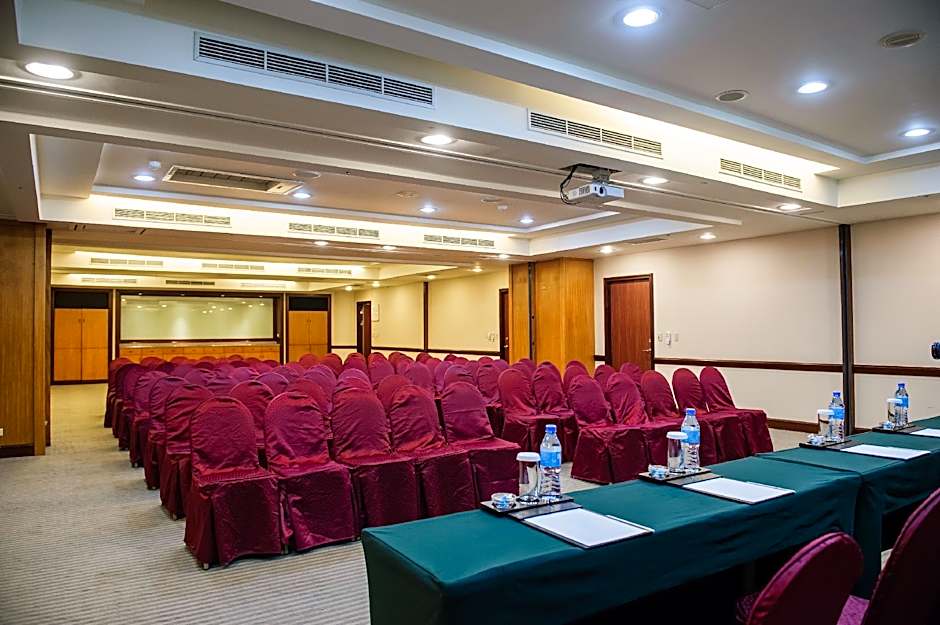 HiONE Holiday Hotel Taipei