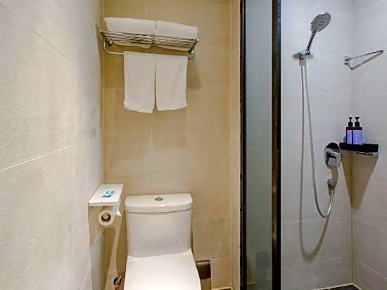 Hanting Youjia Hotel (Ningbo Tianyi Square Branch)
