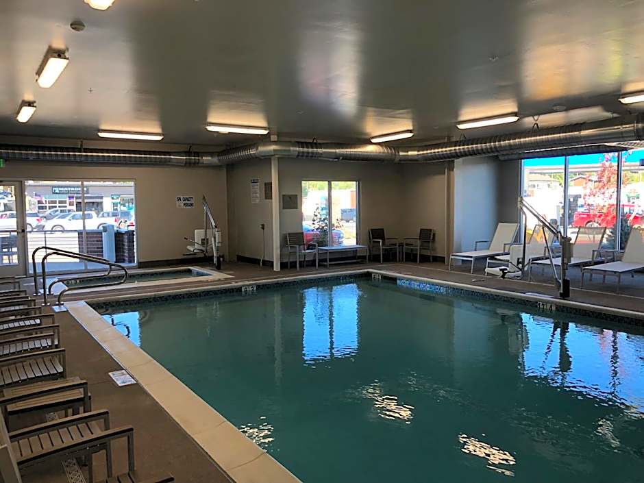Country Inn & Suites by Radisson, Flagstaff Downtown, AZ