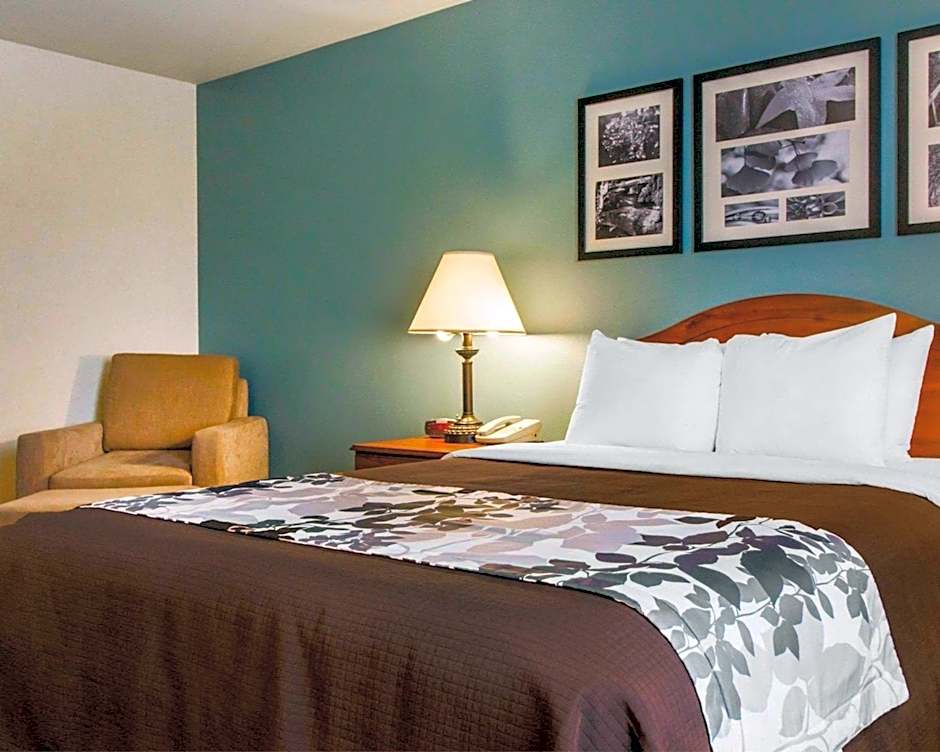 Sleep Inn & Suites Evansville - Casper