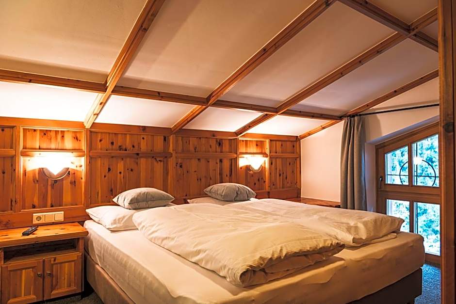 Photo 1 of 6 of Superior Suite