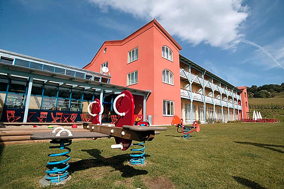 JUFA Hotel Vulkanland