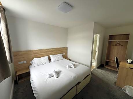 Deluxe King Room