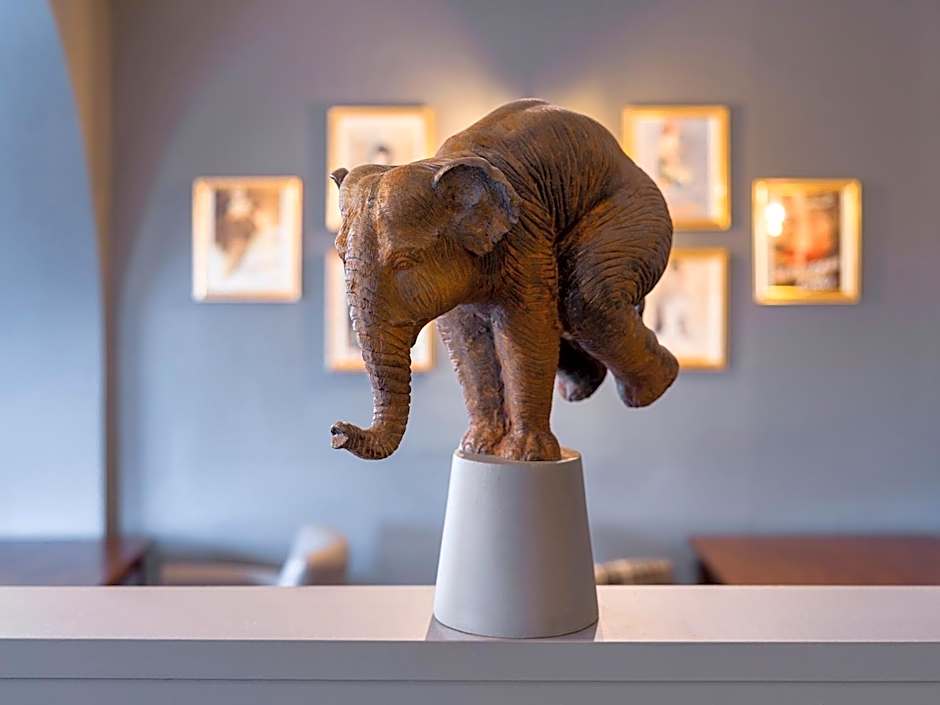 The Bridge House; BW Signature Collection