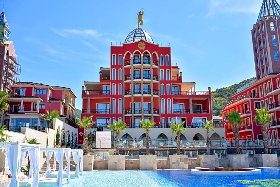 Goldenburg Residence