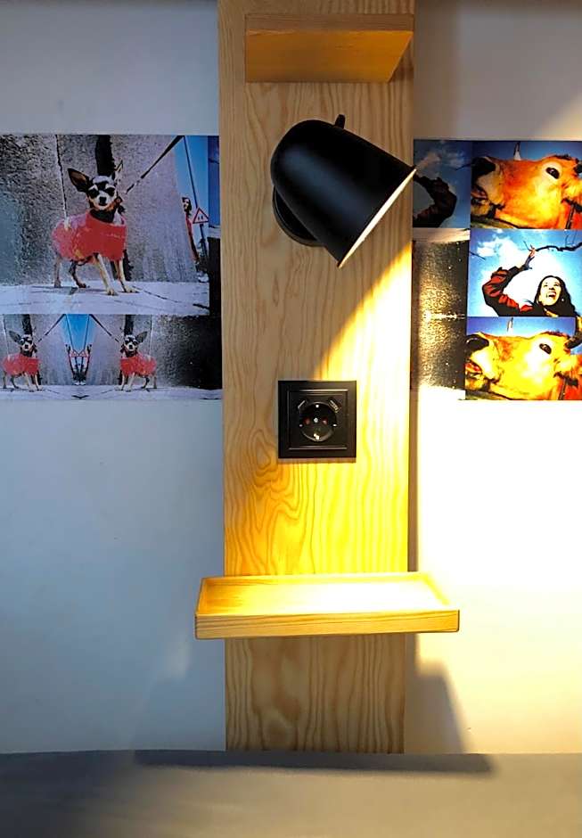 Living Lounge Hostel