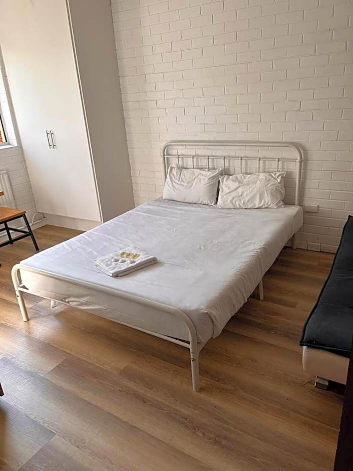 H & D Apartments