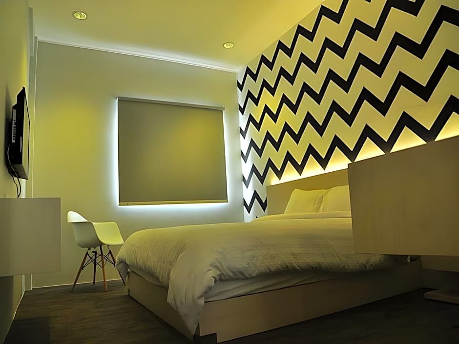 Summer Bed And Breakfast Hotel