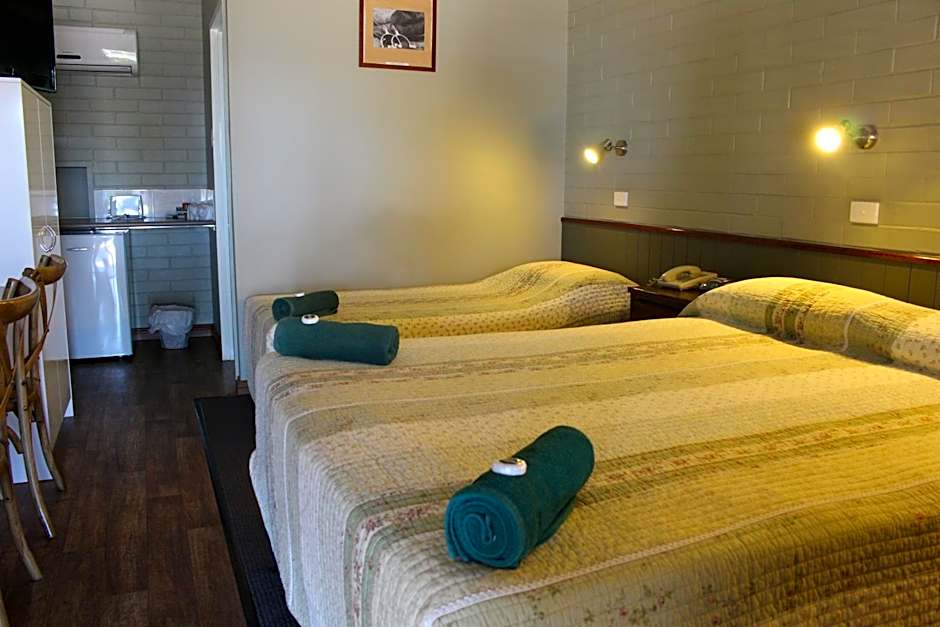 Barcaldine Country Motor Inn