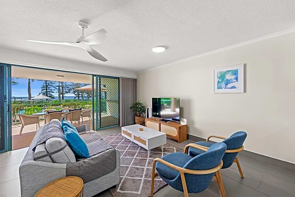 The Norfolks on Moffat Beach