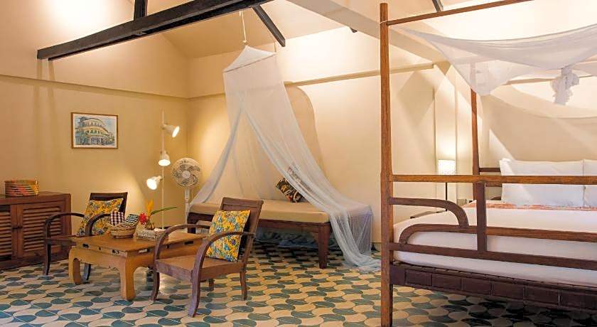 Sambor Village Hotel