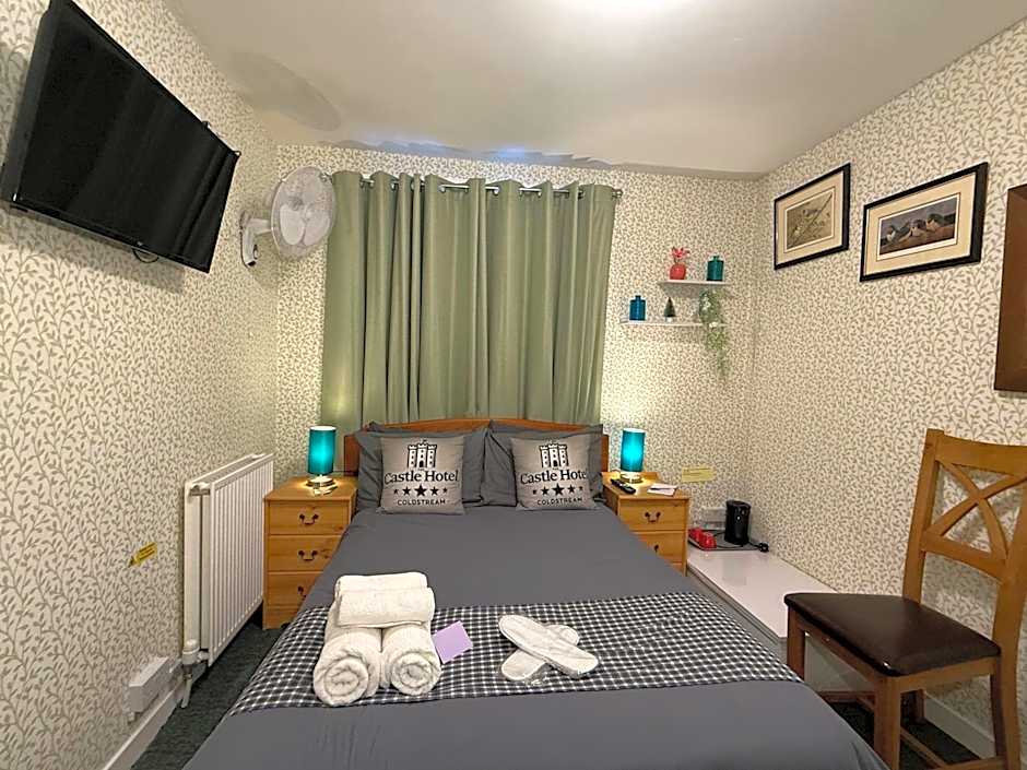 Modern Rooms with SELF Check-In The Castle, Coldstream