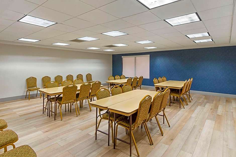 Comfort Inn Near Six Flags St. Louis