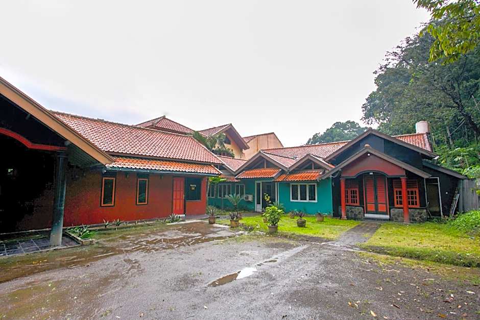 SPOT ON 2584 Hotel Karya Nunggal Asri