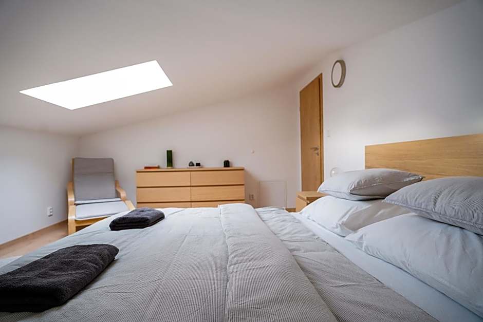 The Dante Villa Apartments