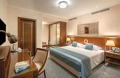 Classic Double Room with Balcony