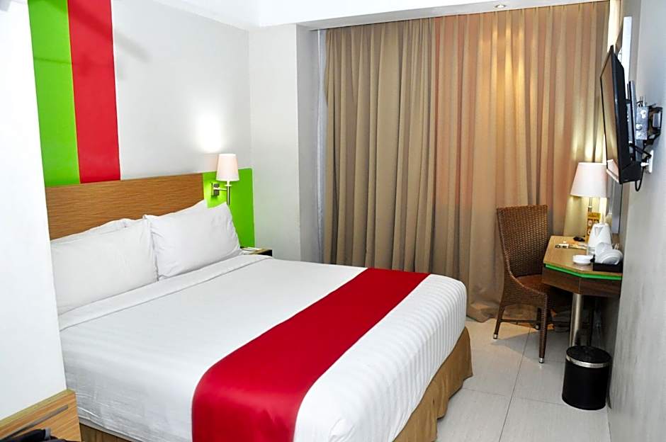 Atrium Premiere Hotel