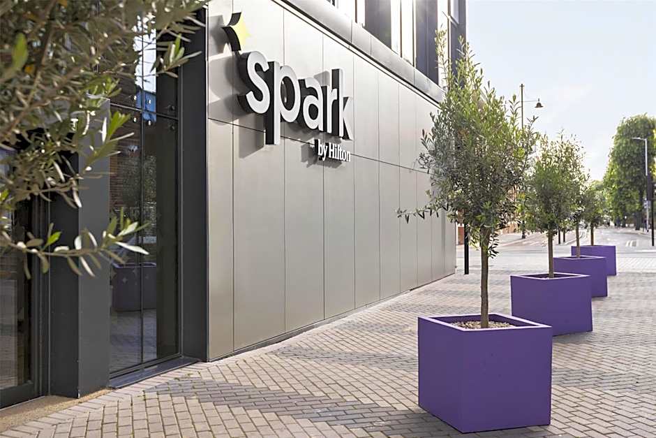 Spark by Hilton London Romford
