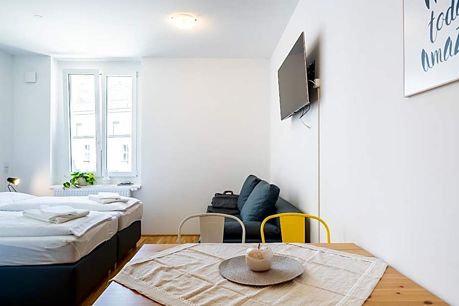 FeelGood Apartments SmartLiving | contactless check-in