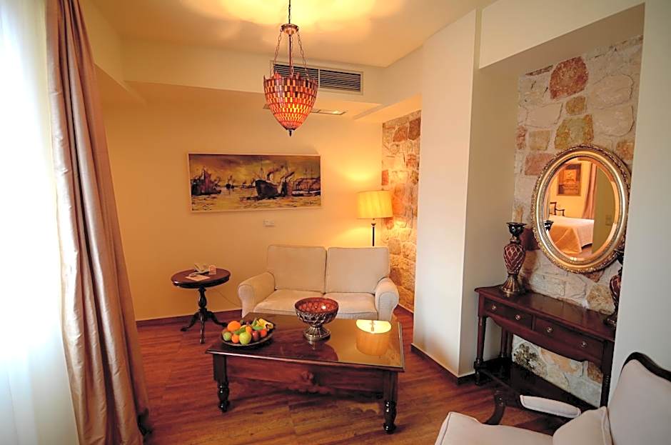 Korina Gallery Hotel