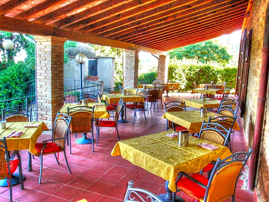 Hotel Residence Villa Rioddi