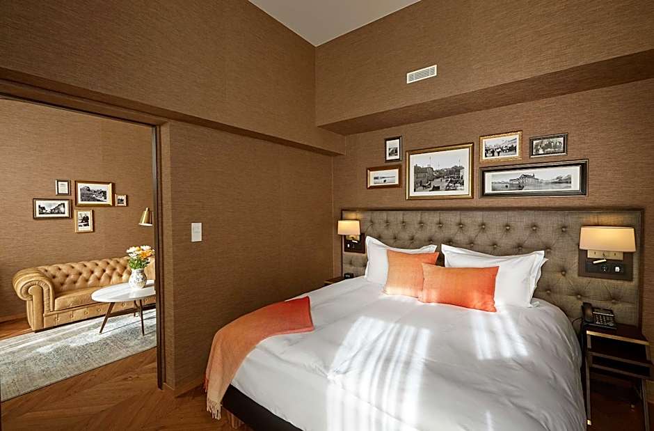 Reykjavik Consulate Hotel, Curio Collection by Hilton