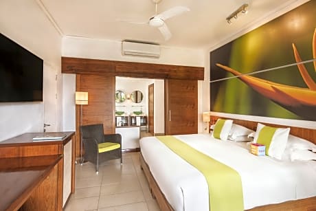 Deluxe Family, 59M², Queen Bed & Bunk Bed