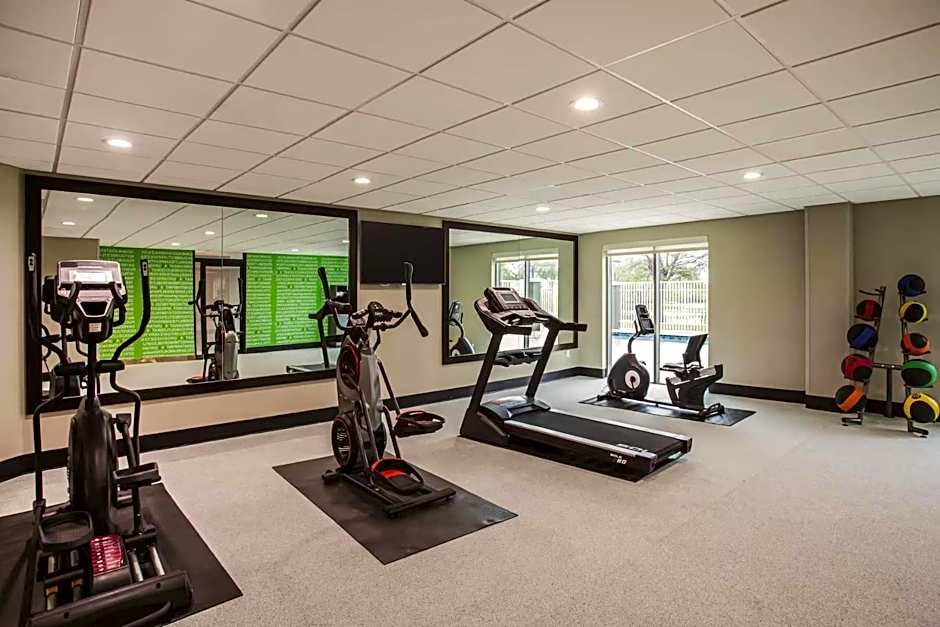 Comfort Inn & Suites Clearwater South - Pinellas Park